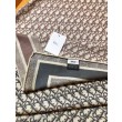 Pari all'originale replica Sciarpa quadrata reversibile in seta e cashmere Dior Oblique Diortwin bordeaux/nero 140 x 140