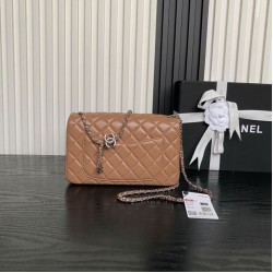 Replica Borse Chanel AS5756 Mini Rettangolare con patta e manico superiore caramello Imitazioni Replica qualità specchio Borse Chanel AS5756 Mini Rettangolare con patta e manico superiore caramello