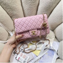 Replica Borse Chanel AS5756 Mini Rettangolare con patta e manico superiore Rosa Imitazioni Replica qualità specchio Borse Chanel AS5756 Mini Rettangolare con patta e manico superiore Rosa