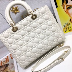 Replica Imitazioni borse griffate grande Dior Lady Dior agnello trapuntata cannage bianca Imitazioni Replica qualità specchio Imitazioni borse griffate grande Dior Lady Dior agnello trapuntata cannage bianca