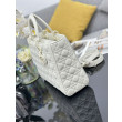 Borse Replica a mano Dior Lady Dior grande opaca Cannage con patta bianca