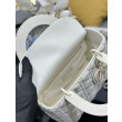 Borse Replica a mano Dior Lady Dior Media opaca Cannage con patta bianca