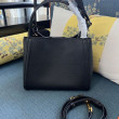 Borsa a mano media Valentino Garavani Alltime vitello granato Nero Borsa a mano media Valentino Garavani Alltime vitello granato Nero