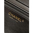 Bora Pari all'originale replica Chanel 26P Preppy Coco Flap AS6130 nera