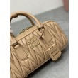 Borsa con manico superiore Miu Miu Arcadie matelassé Albicocca