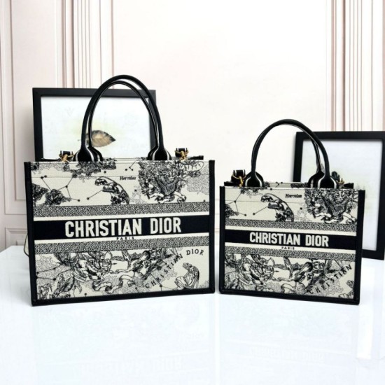 Borsa tote Dior piccola/media Oblique ricamata con stampa animalier bianca