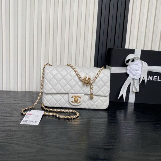 Borse Chanel AS5756 piccola Rettangolare con patta e manico superiore bianca
