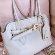 Borse tote Miu Miu Adventure nappa 5BA292 Bianca