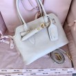 Borse tote Miu Miu Adventure nappa 5BA292 Bianca