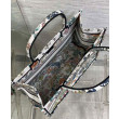 Dior Fortunato Media Dior Book Tote Dior Night of Dreams motif Bianco Dior Fortunato Media Dior Book Tote Dior Night of Dreams motif Bianco