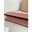 Pari all'originale replica Portafoglio con catena Valentino Garavani Rockstud Rosa