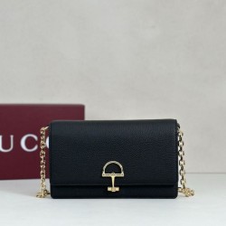 Cloni Qualità superiore replica Portafoglio Gucci Half Horsebit con catena 855654 Nero firmate