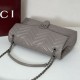 Replica di lusso Borsa a tracolla grande Gucci GG Marmont 850659 Grigio Imitazioni Cloni Borsa a tracolla grande Gucci GG Marmont 850659 Grigio firmate