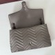 Replica di lusso Borsa a tracolla grande Gucci GG Marmont 850659 Grigio Imitazioni Cloni Borsa a tracolla grande Gucci GG Marmont 850659 Grigio firmate