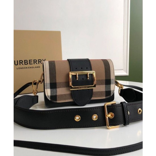 Borse Firmate Replica a tracolla piccola con fibbia Burberry Nera