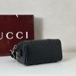 Borsa da viaggio piccola Gucci GG Emblem da uomo 855789 Nero