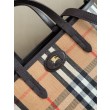 Borsa tote Burberry Mini Reversible Bloomsbury Check nera/marrone