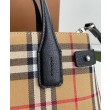 Borsa tote piccola Burberry Banner Vintage Check nera