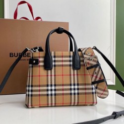 Cloni Borsa tote piccola Burberry Banner Vintage Check nera firmate