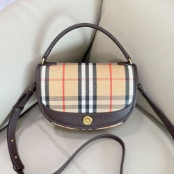Cloni Borsa a tracolla Burberry Highlands caffè scuro firmate