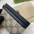 Porta carte Gucci GG Emblem con cinturino 819121 Nero