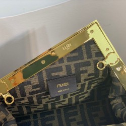 Borsa Fendi First Small In Nappa Blu Scuro