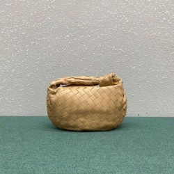 Sito Replica Borsa mini Bottega Veneta BV Jodie Beige imitazioni Miglior Prezzo Borsa mini Bottega Veneta BV Jodie Beige Replica