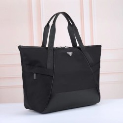 Replica di lusso Borsa tote Prada Re-Nylon con finiture in pelle nera Imitazioni Cloni Borsa tote Prada Re-Nylon con finiture in pelle nera firmate