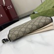 Pari all'originale replica imitazione Portafoglio Gucci GG Emblem Zip Around 821803/819122 Nero