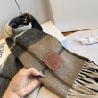 Sciarpa Loewe double-face cashmere con motivo a scacchi 30 x 180