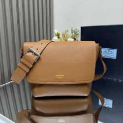 Cloni Borse Replica Alta Qualità a tracolla Prada messenger 2VD069 marrone firmate