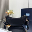 Replica Perfetta a tracolla Prada Re-Nylon Demi-Lune 1BH222 nera