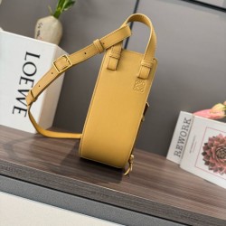 Bora Pari all'originale replica a tracolla Loewe Hammock Slice Giallo Bora Pari all'originale replica a tracolla Loewe Hammock Slice Giallo