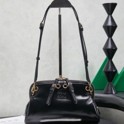 Cloni Pochette Miu Miu Honey Caprice con stampa a conchiglia 5BF131 Nero firmate