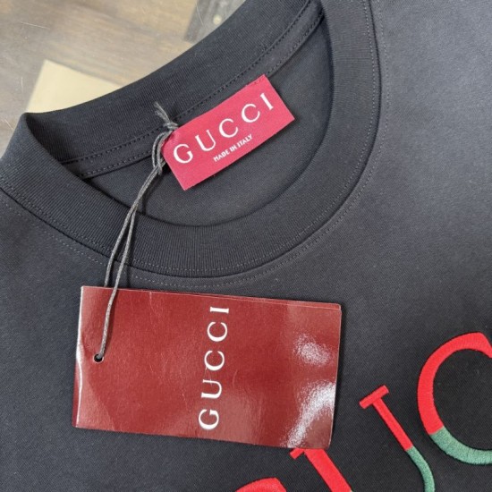 Cloni Maglietta girocollo Gucci unisex nera/albicocca 02 firmate