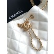 Borsa a mano media Chanel 25 Hobo Caviar Quilted AS5311 Bianco