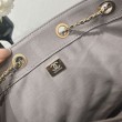 Borsa a mano media Chanel 25 Hobo Caviar Quilted AS5311 Grigio