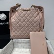 Borsa a mano media Chanel 25 Hobo Caviar Quilted AS5311 Rosa