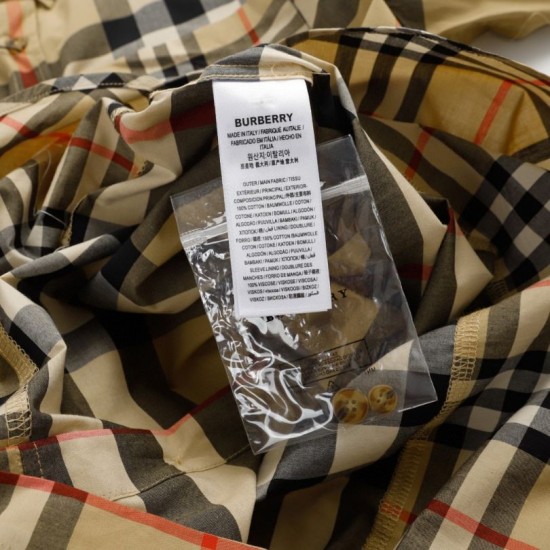 Cloni Camicia Burberry a maniche lunghe con patchwork scozzese firmate