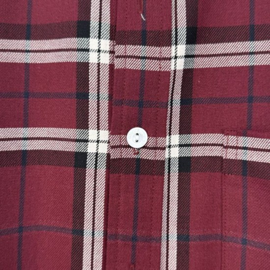 Replica di lusso Camicia Gucci a maniche lunghe con colletto jacquard scozzese Imitazioni Cloni Camicia Gucci a maniche lunghe con colletto jacquard scozzese firmate