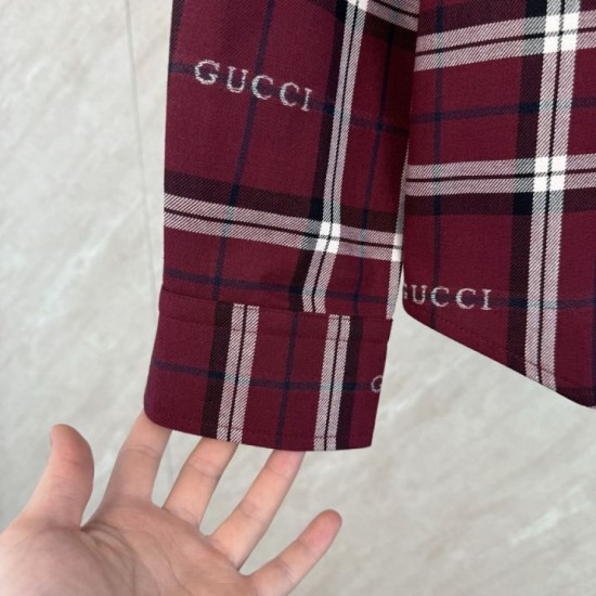 Replica di lusso Camicia Gucci a maniche lunghe con colletto jacquard scozzese Imitazioni Cloni Camicia Gucci a maniche lunghe con colletto jacquard scozzese firmate