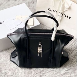 Cloni Borsa Givenchy Antigona media con chiusura morbida Nero firmate