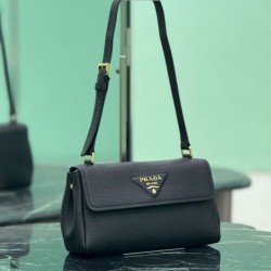 Replica di lusso Borse Alta Qualità a tracolla Prada con patta 1BN022 Nero Imitazioni Cloni Borse Replica Alta Qualità a tracolla Prada con patta 1BN022 Nero firmate