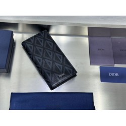 Portafoglio lungo verticale da uomo Dior con motivo a diamante CD
