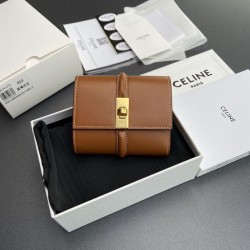 Cloni Portafoglio piccolo a tre ante CELINE 16 in pelle di vitello satinata Marrone firmate