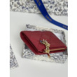 Portacarte Lady Dior con patta e l'iconica impuntura Cannage Rossa