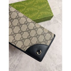 Qualità superiore replica Portafoglio continentale Gucci con emblema GG 821802 Nero