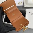 Alta gamma replica Portafoglio piccolo Celine con patta pelle di vitello con motivo Triomphe Marrone