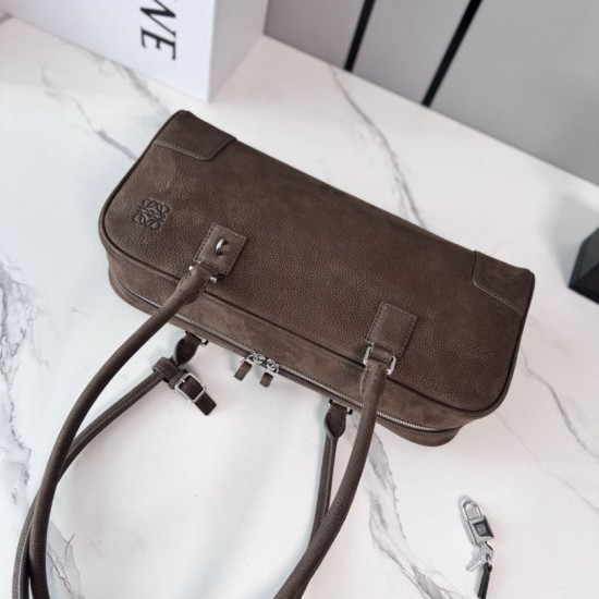 Replica di lusso Borse Imitazioni a tracolla Loewe Amazona 31 pelle nabuk granulata marrone Imitazioni Cloni Borse Imitazioni a tracolla Loewe Amazona 31 pelle nabuk granulata marrone firmate