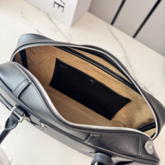 Replica di lusso Borsa a tracolla Loewe Amazona 31 pelle nabuk granulata Nero Imitazioni Cloni Borsa a tracolla Loewe Amazona 31 pelle nabuk granulata Nero firmate